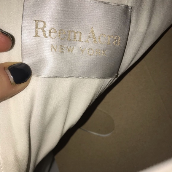 New York Couture Reem Acra Wedding Dress - Picture 6 of 8